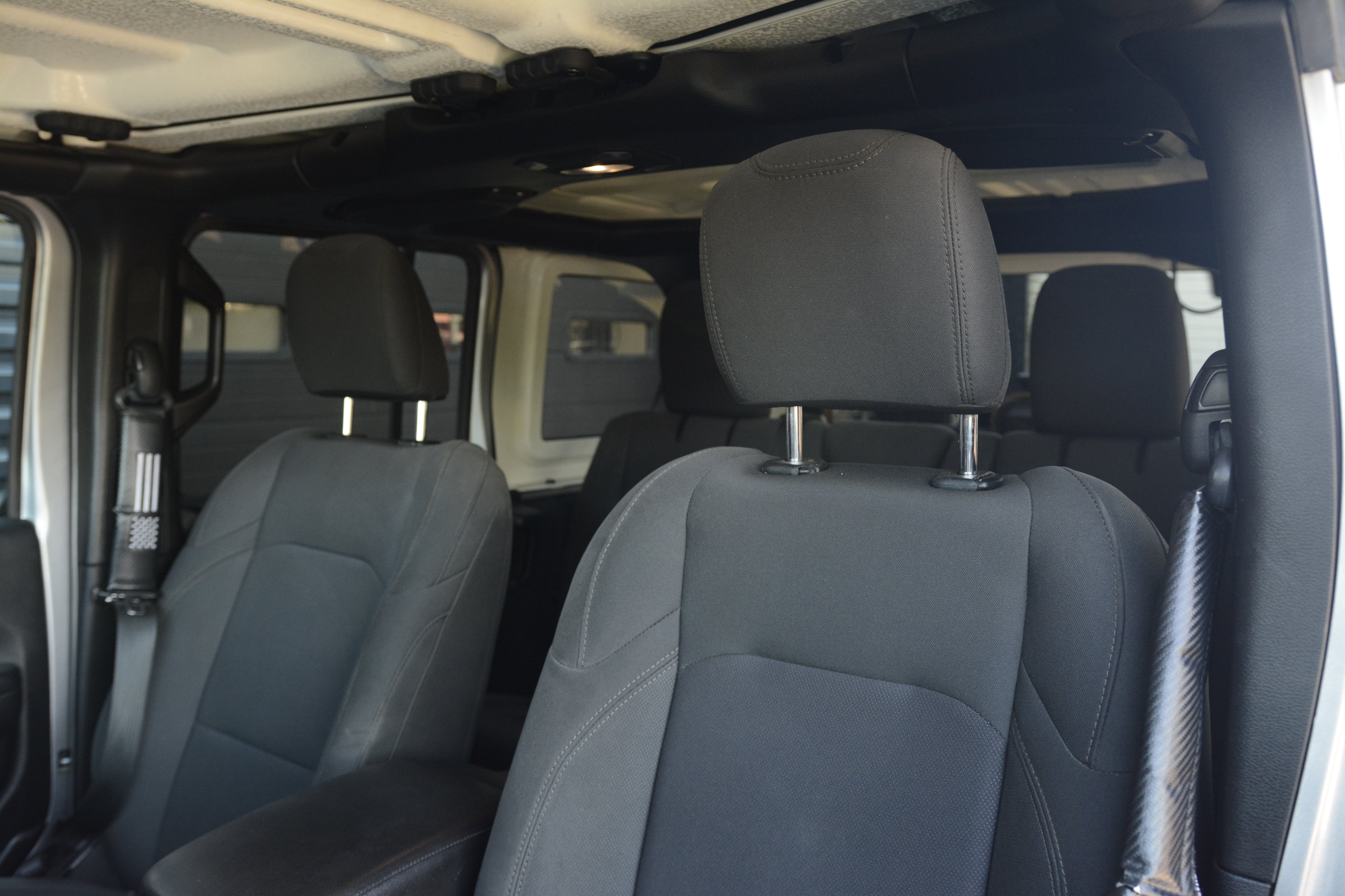 Used 2018 Jeep Wrangler Unlimited Sport AWD/4WD image 5
