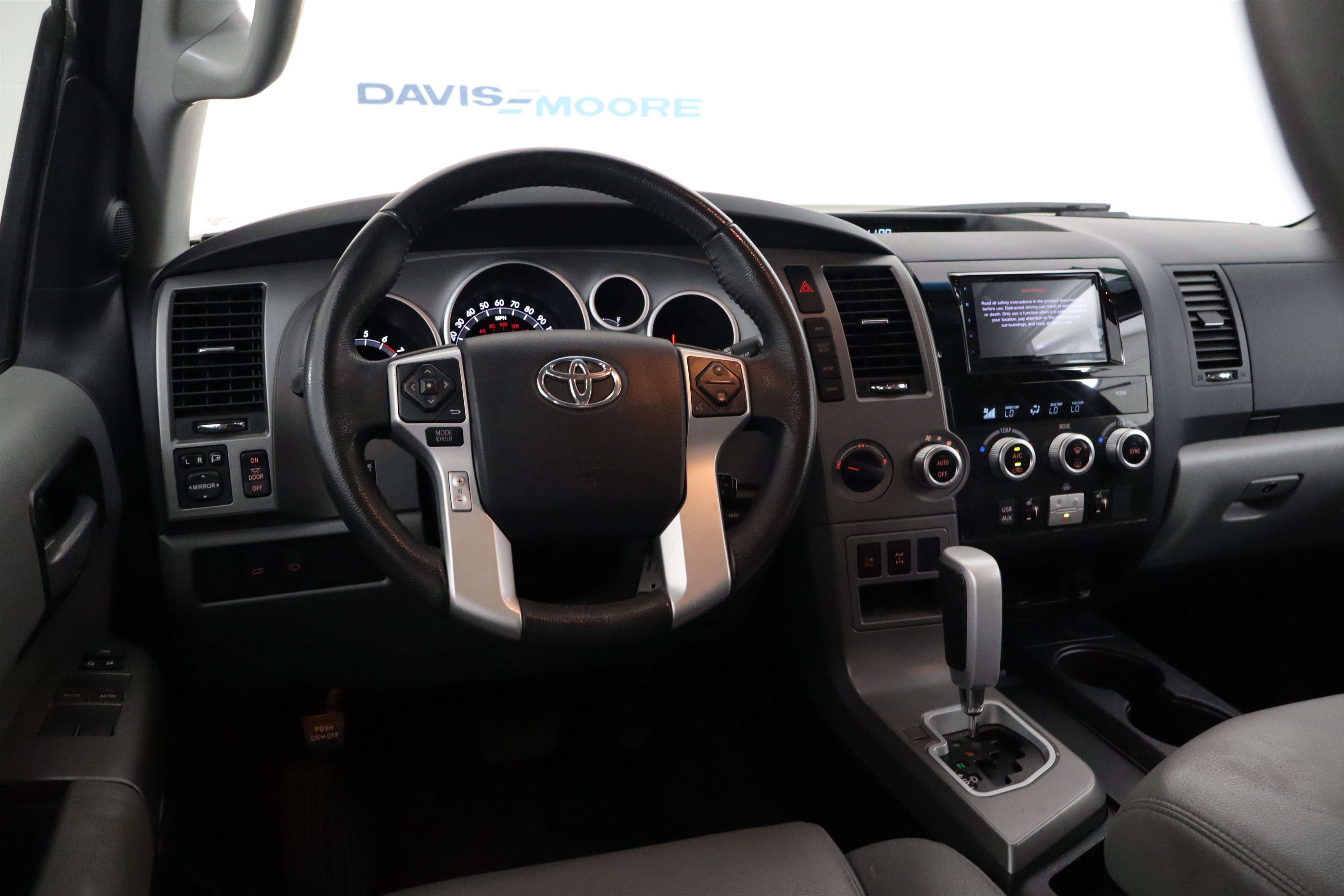 Used 2015 Toyota Sequoia Limited AWD/4WD image 16