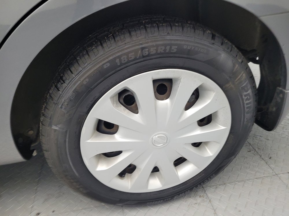 Used 2019 Nissan Versa S Plus FWD image 31