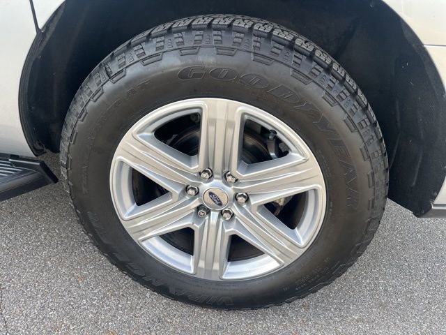 Used 2020 Ford Expedition Max XLT w/ Equipment Group 201A image 24