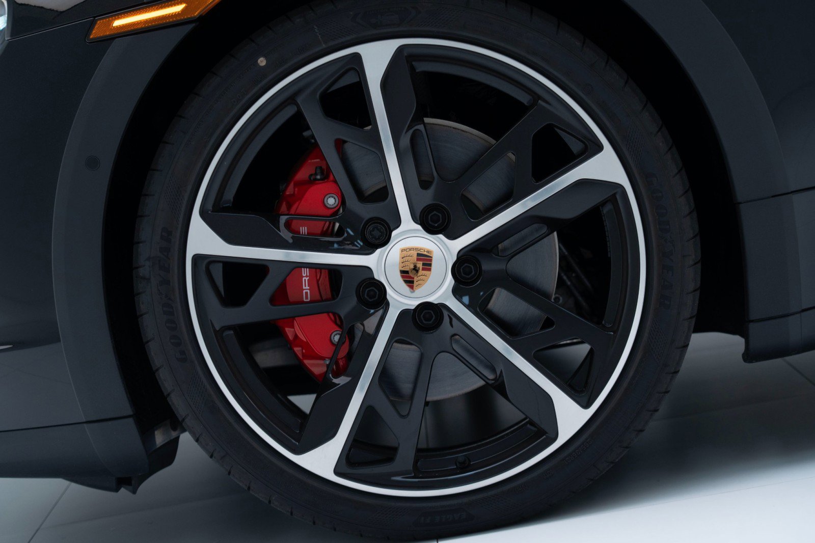 New 2025 Porsche Taycan 4S image 12