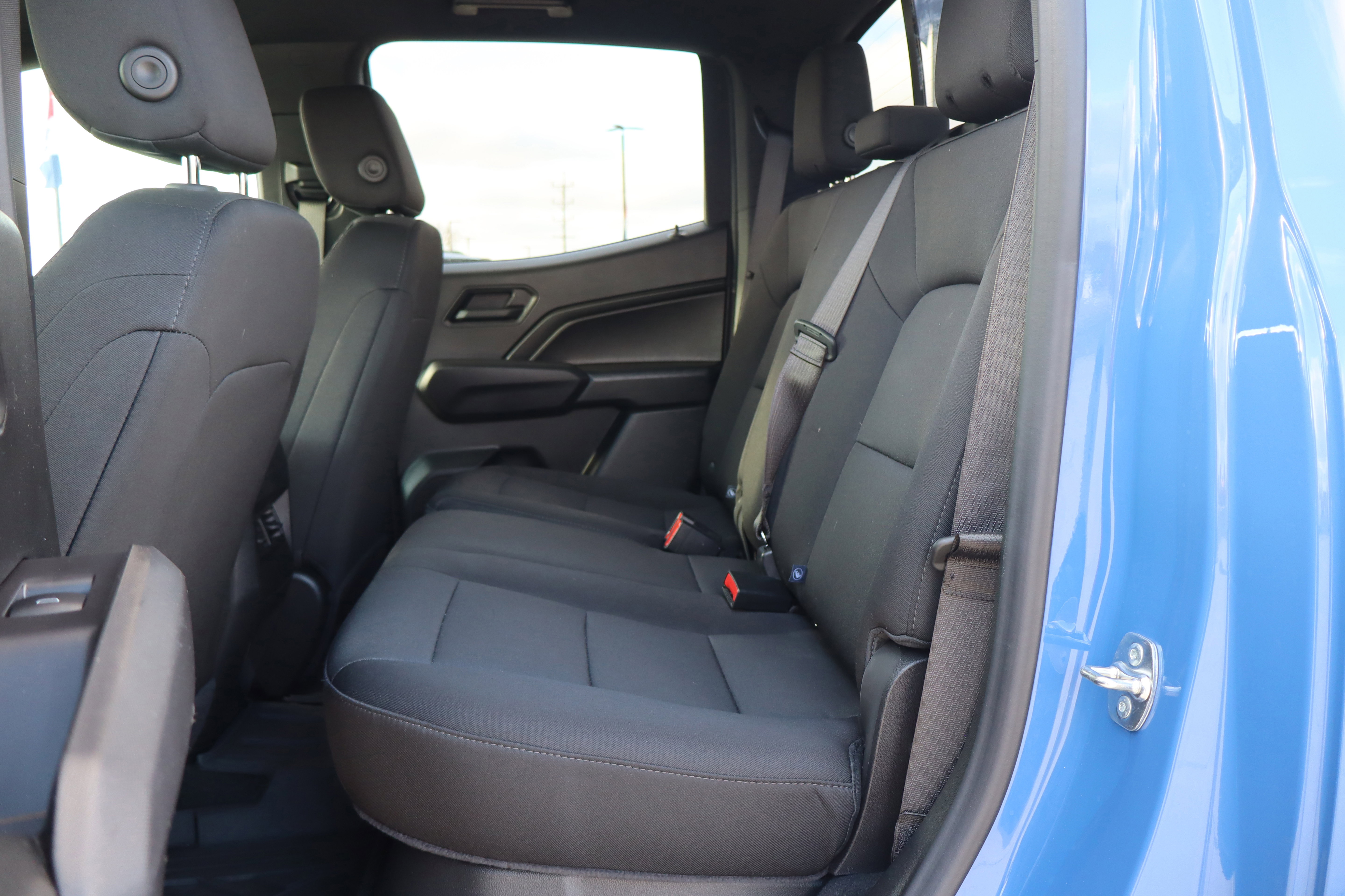 Used 2025 Chevrolet Colorado Trail Boss image 11