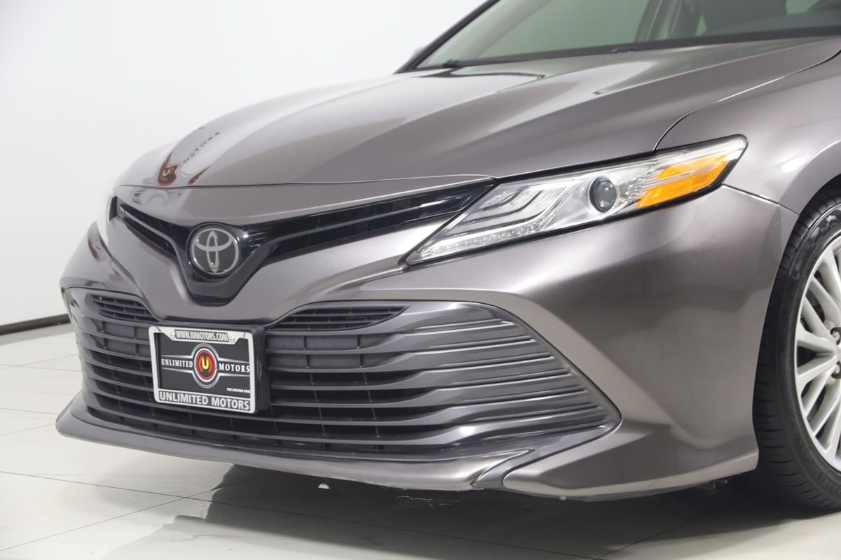 Used 2019 Toyota Camry XLE FWD image 48
