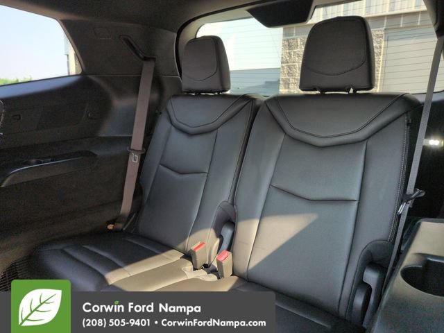 Used 2024 Cadillac XT6 Sport w/ Technology Package AWD/4WD image 28