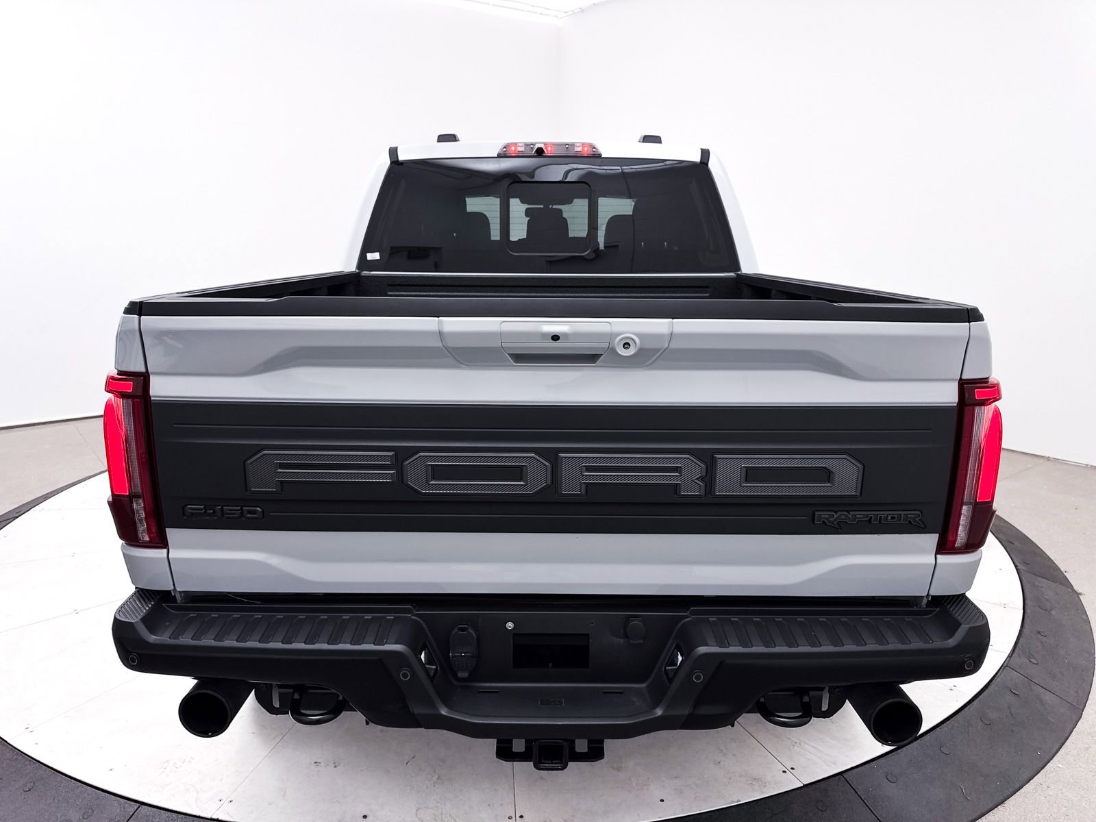 Used 2025 Ford F150 Raptor image 16