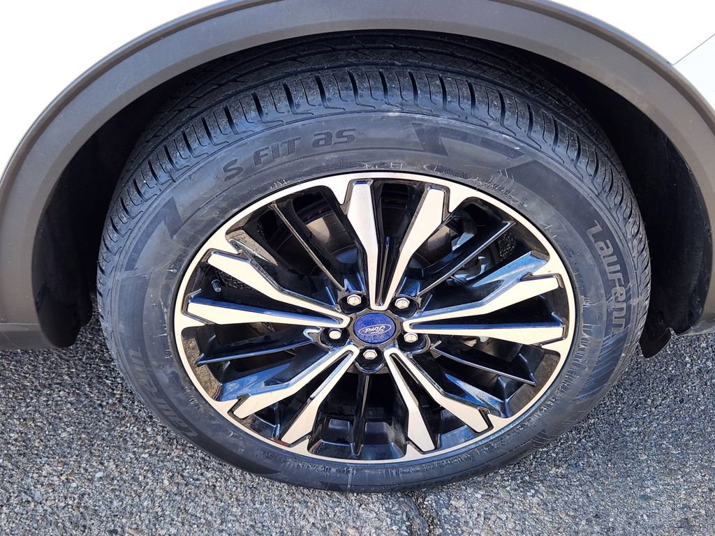 Used 2022 Ford Escape SEL w/ SEL Stealth AWD Package image 15