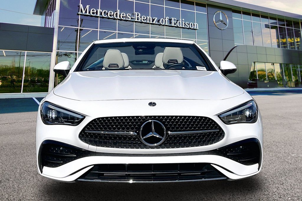 Certified 2024 Mercedes-Benz CLE 300 4MATIC Cabriolet image 3