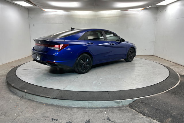 Used 2023 Hyundai Elantra SEL image 5