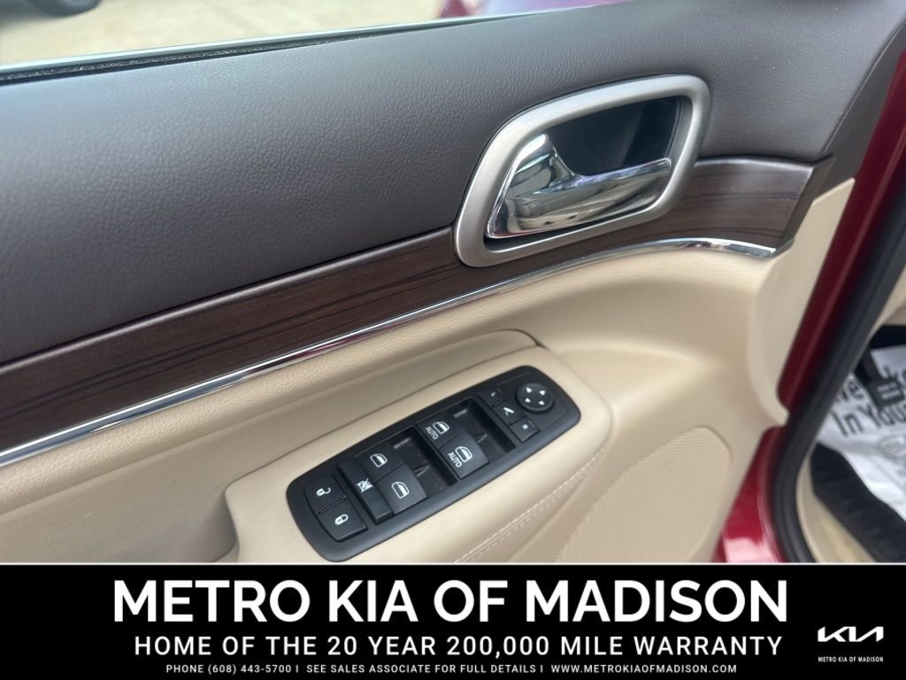 Used 2014 Jeep Grand Cherokee Overland w/ Advanced Technology Group image 12