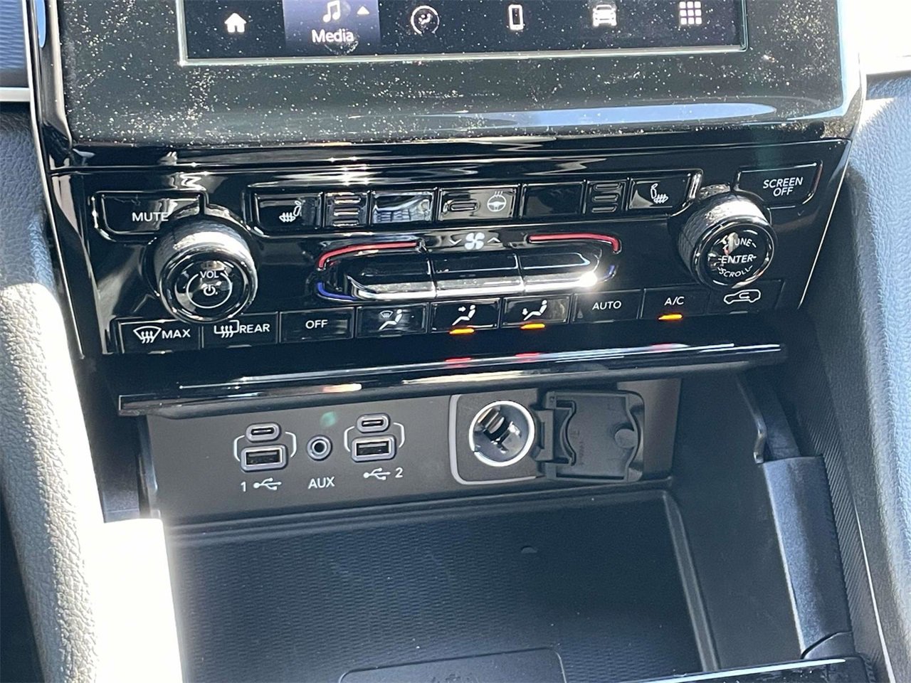 New 2025 Jeep Grand Cherokee L Altitude image 20