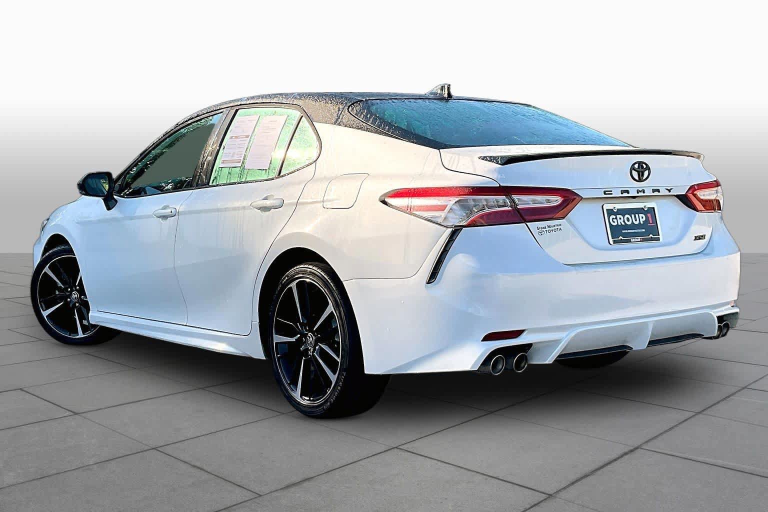 Used 2020 Toyota Camry XSE FWD image 12