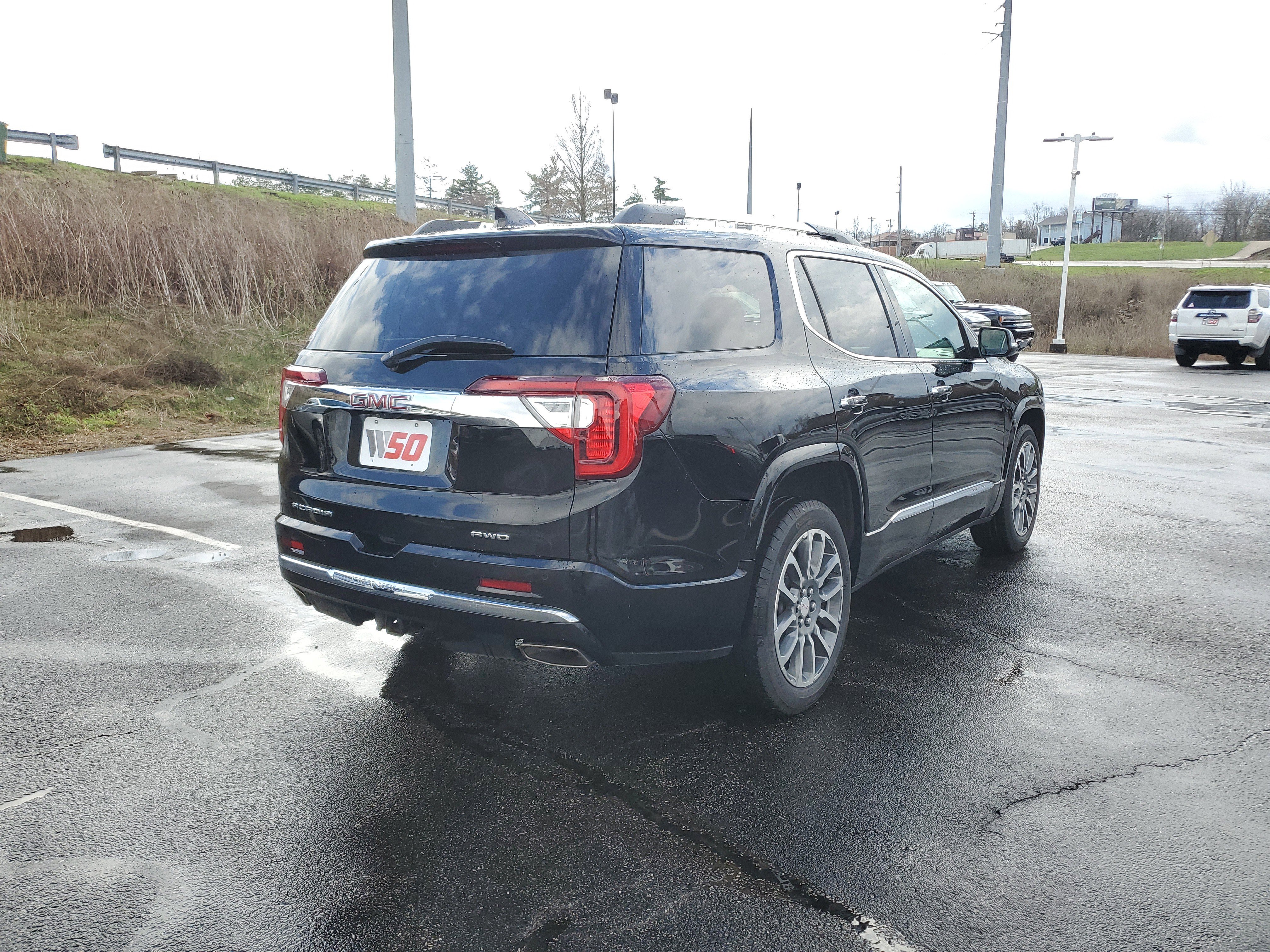 Used 2021 GMC Acadia Denali w/ Denali Ultimate Package image 4