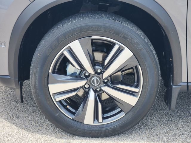 Used 2023 Nissan Rogue Platinum image 6