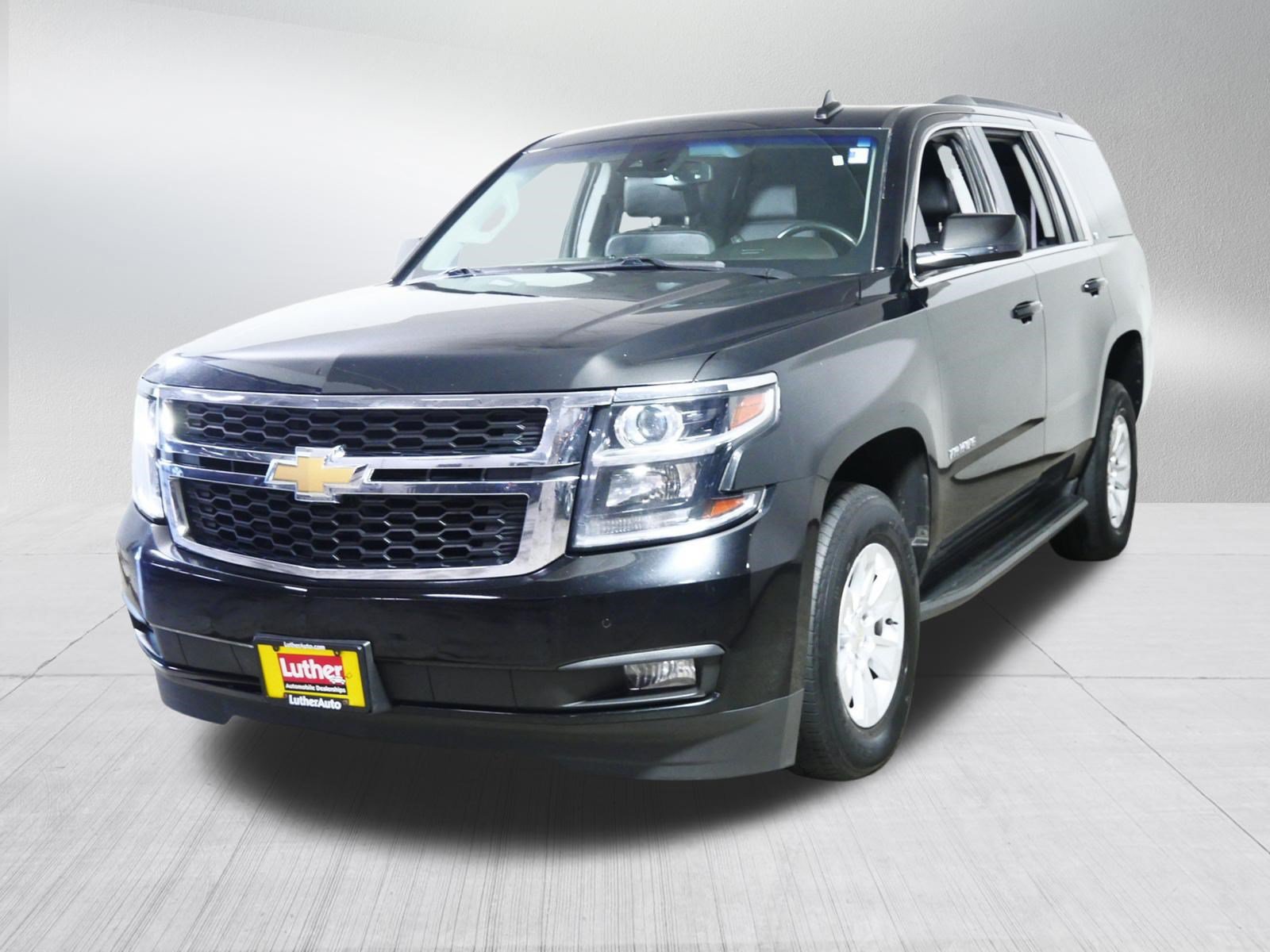 Used 2017 Chevrolet Tahoe LT w/ Luxury Package AWD/4WD image 3