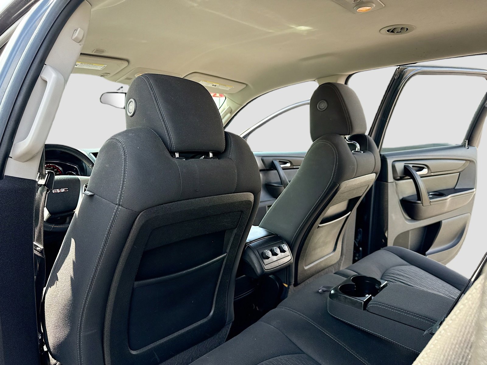 Used 2013 GMC Acadia SLE image 6