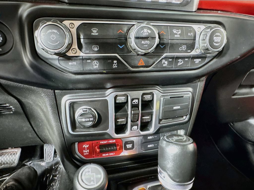 Used 2018 Jeep Wrangler Unlimited Rubicon AWD/4WD image 21