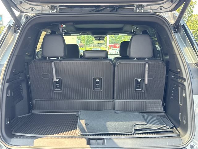 New 2027 GMC Acadia Elevation w/ Black Edition FWD image 13