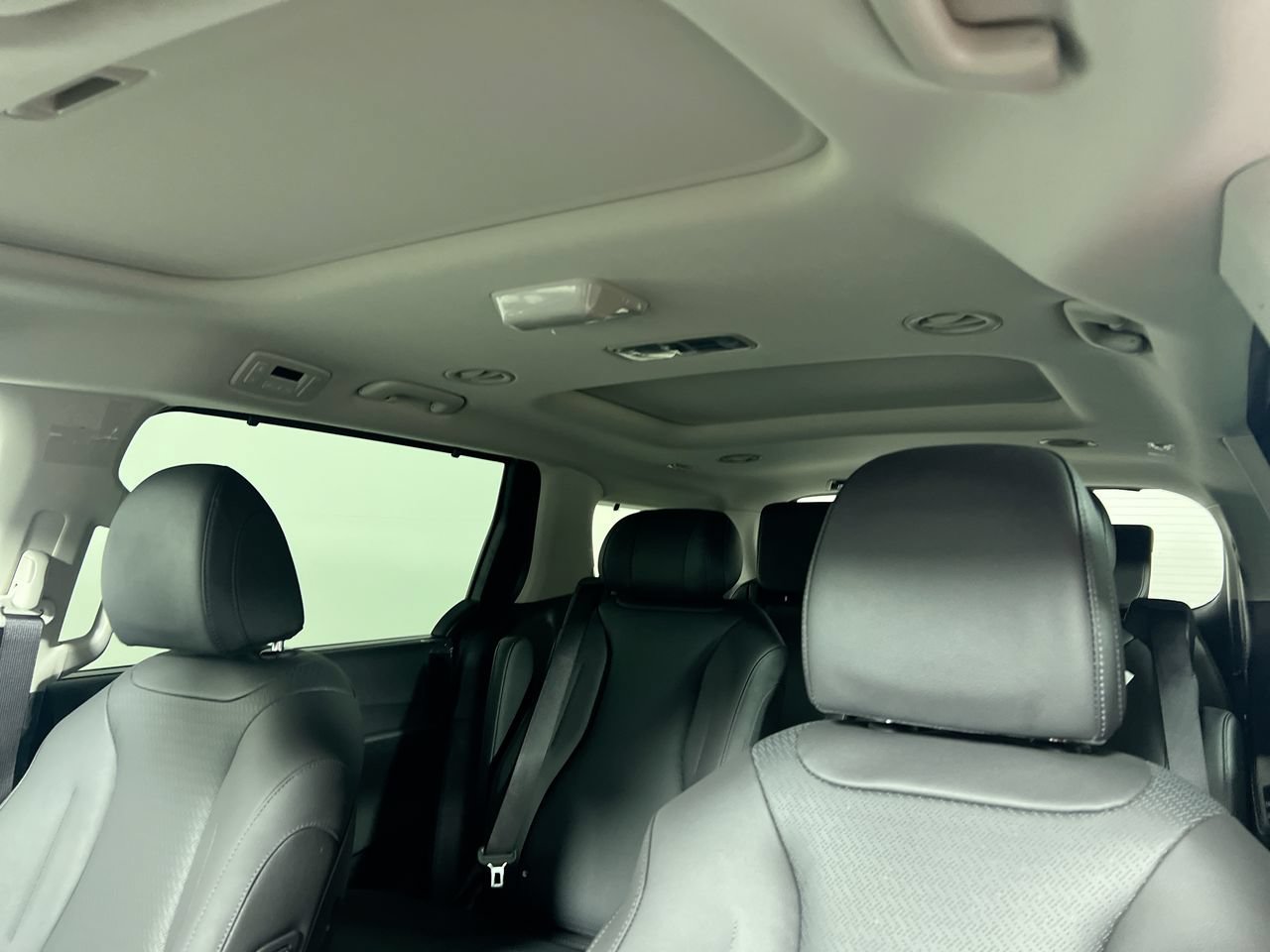 Certified 2026 Kia Carnival SX Prestige FWD image 20