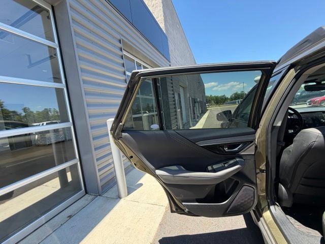 Used 2024 Subaru Outback Onyx Edition AWD/4WD image 15