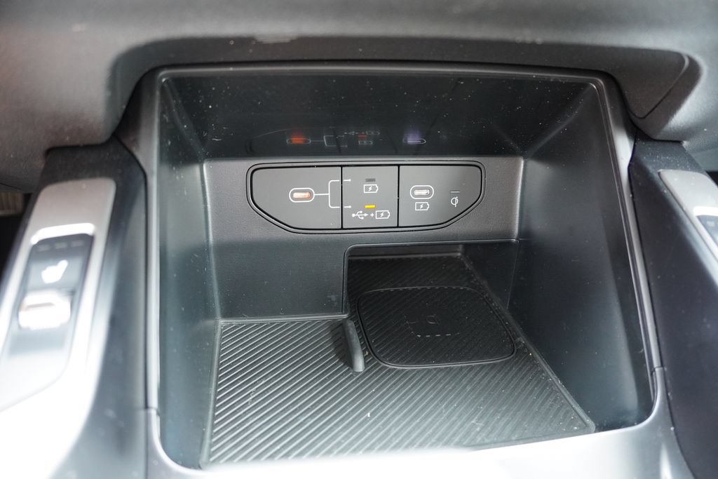 Certified 2024 Kia Sorento S w/ Panoramic Sunroof Package AWD/4WD image 30