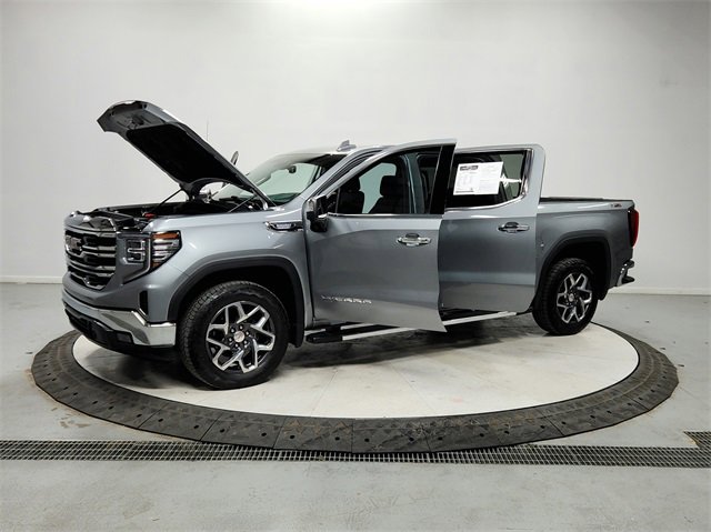 Used 2023 GMC Sierra 1500 SLT w/ SLT Premium Package image 11