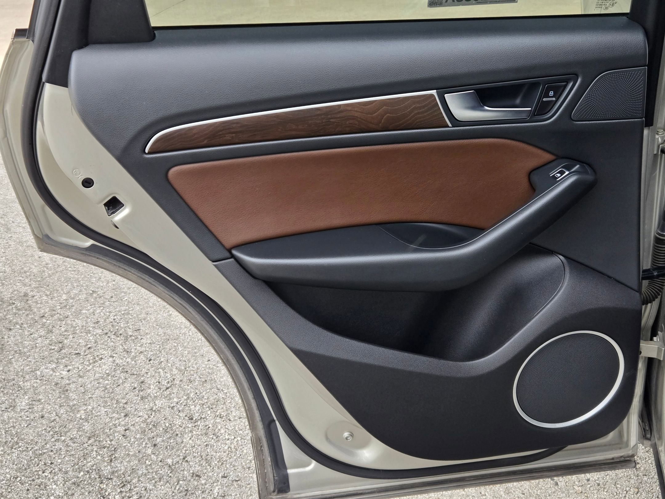 Used 2016 Audi Q5 2.0T Premium Plus w/ Technology Package image 15