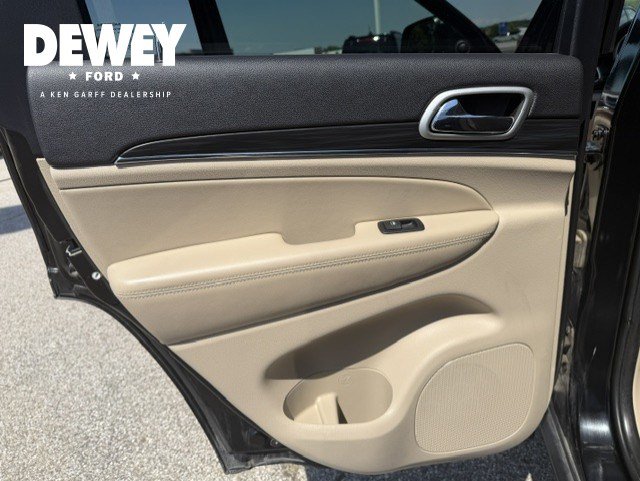 Used 2020 Jeep Grand Cherokee Limited AWD/4WD image 27