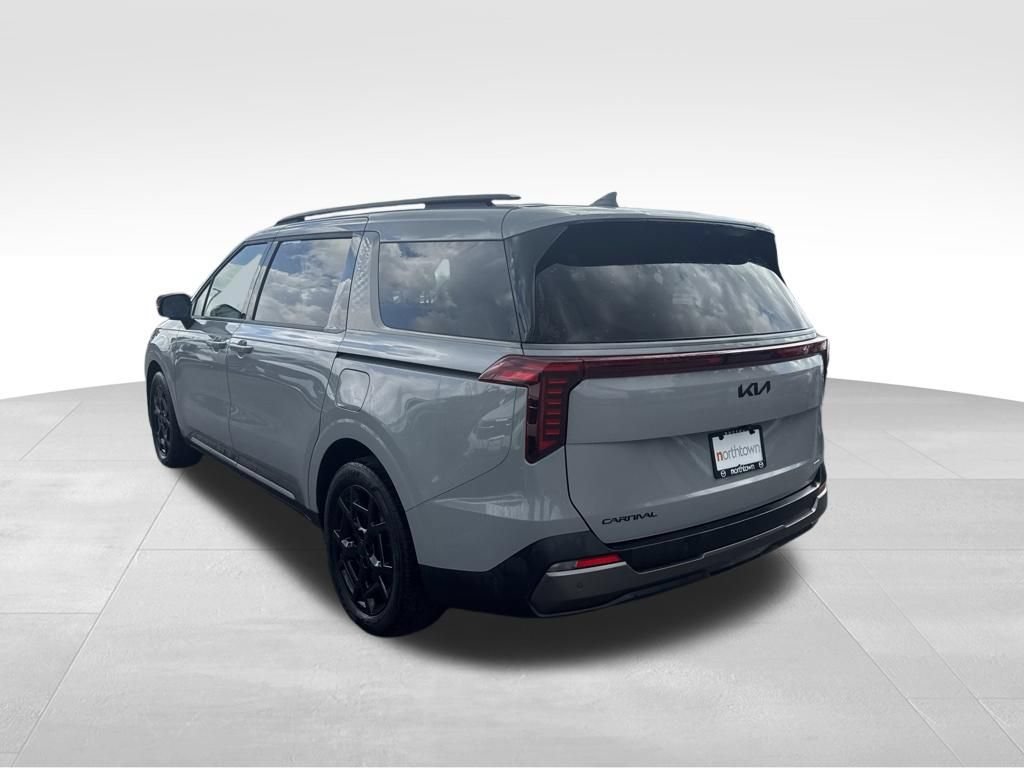 Used 2026 Kia Carnival SX Prestige FWD image 5