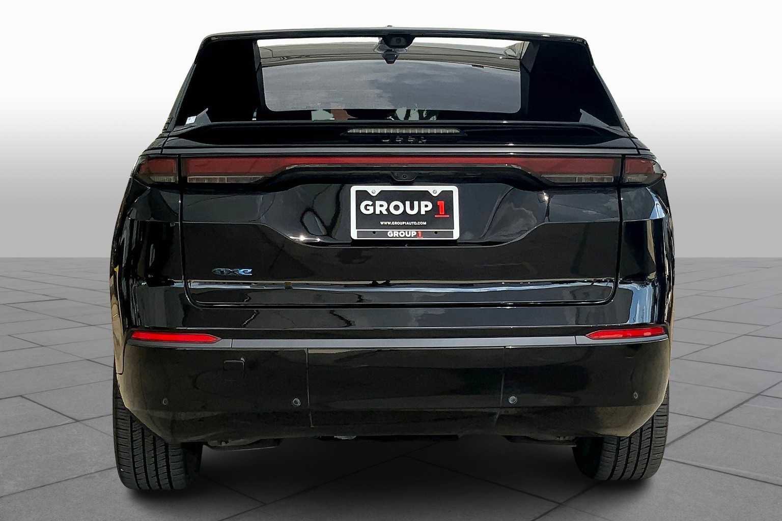 Used 2024 Jeep Wagoneer Launch Edition image 7