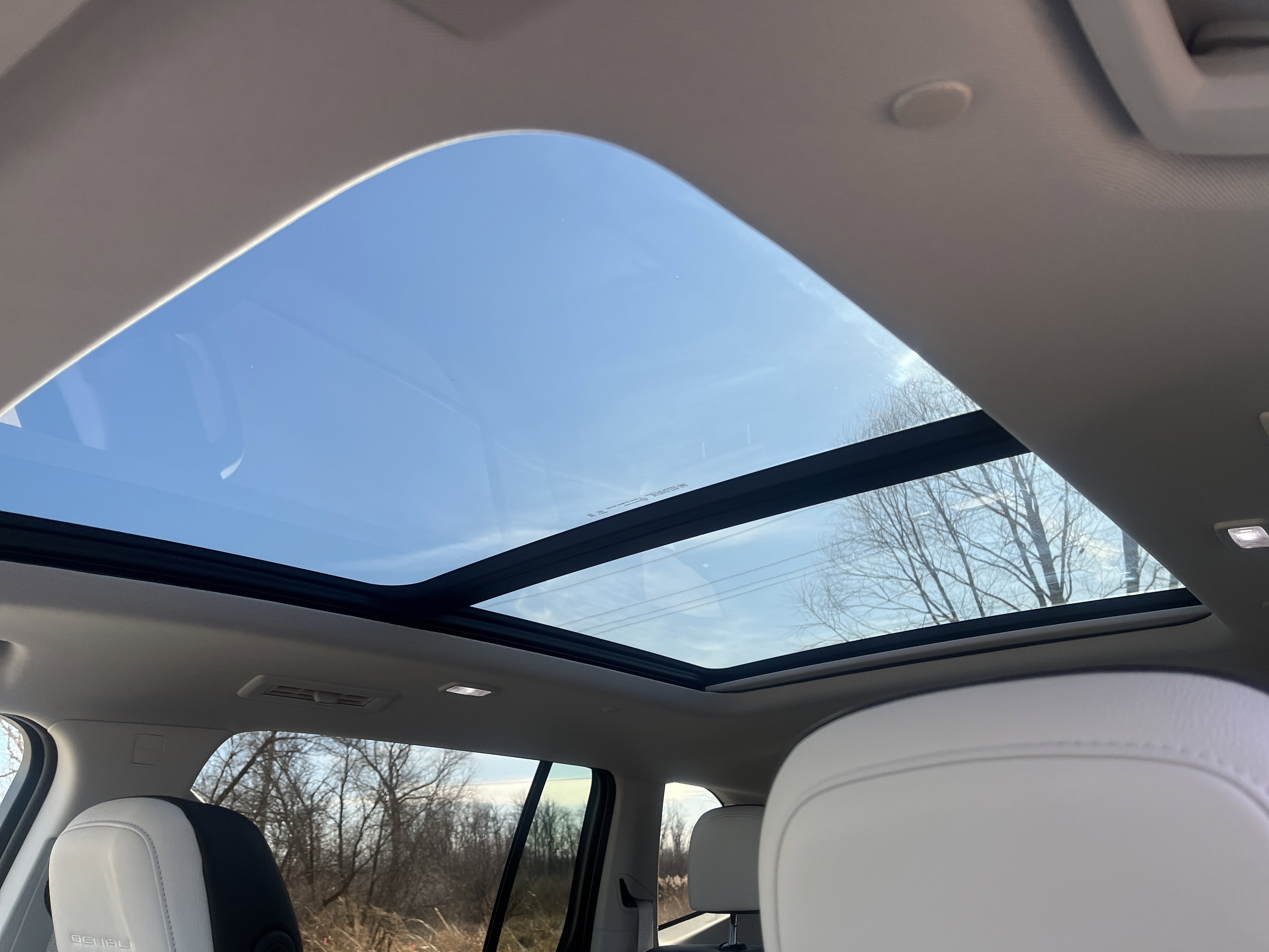 Used 2025 GMC Acadia Denali image 37