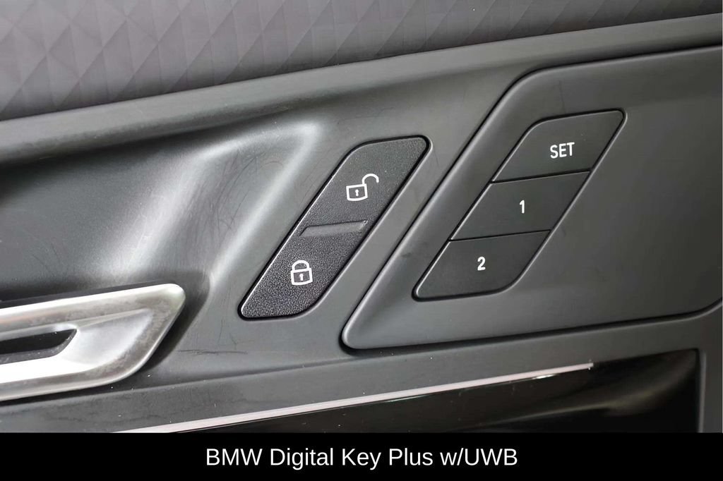 Used 2025 BMW X2 xDrive28i AWD/4WD image 19