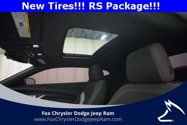 Used 2022 Chevrolet Camaro LT w/ RS Package image 33