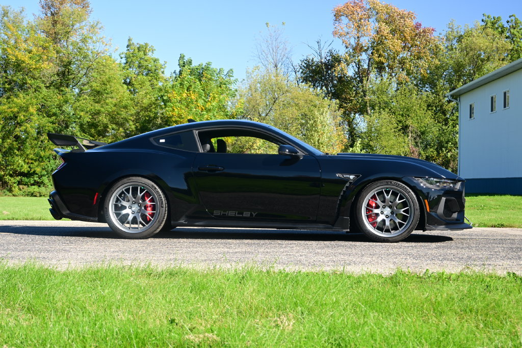 New 2026 Ford Mustang GT Premium w/ GT Performance Package RWD image 6