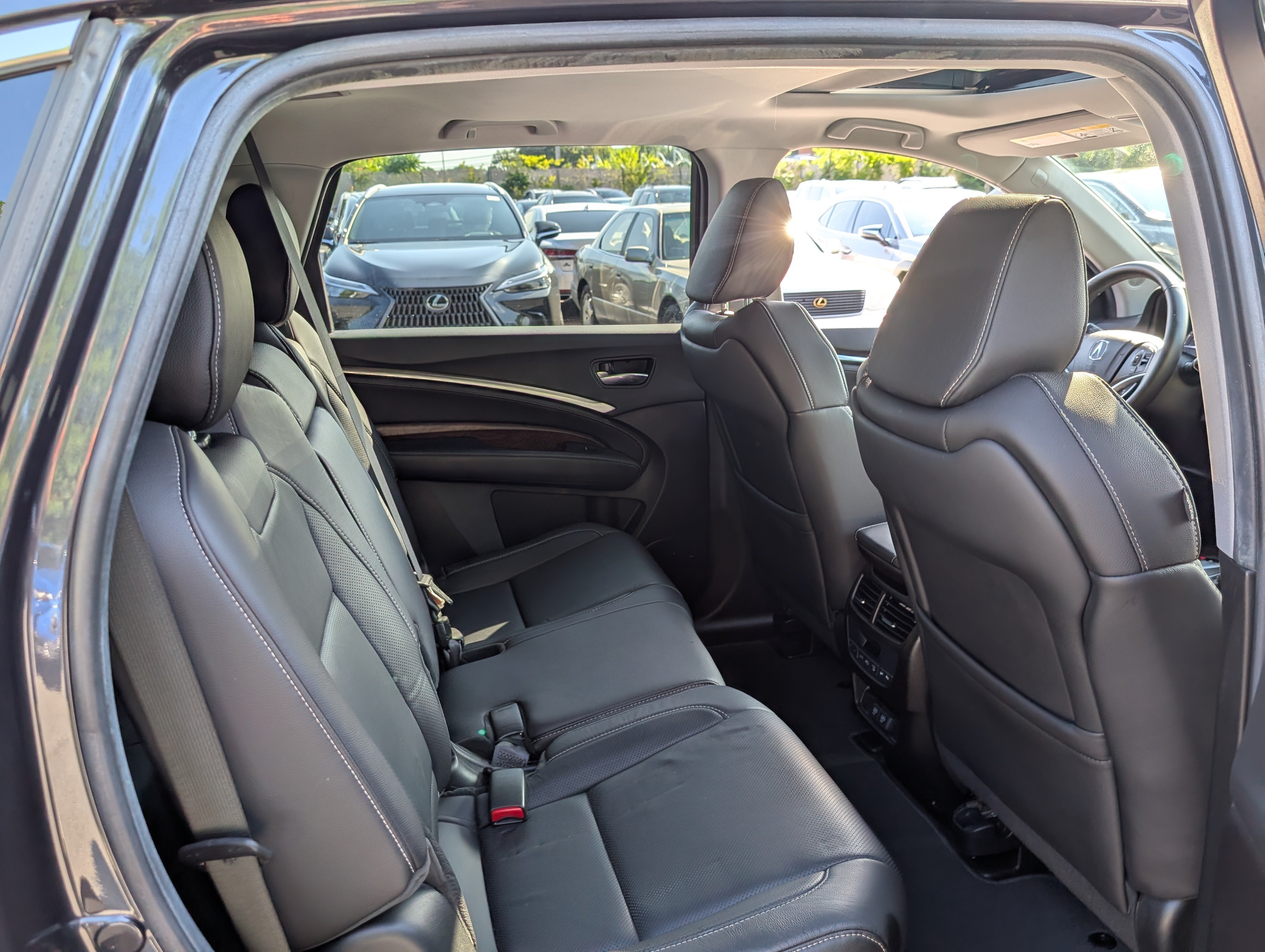 Used 2020 Acura MDX w/ Technology Package AWD/4WD image 12