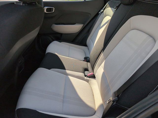 Used 2025 Hyundai Venue SEL FWD image 27