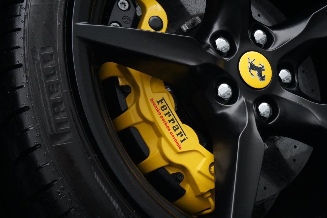 Used 2021 Ferrari F8 Tributo image 98