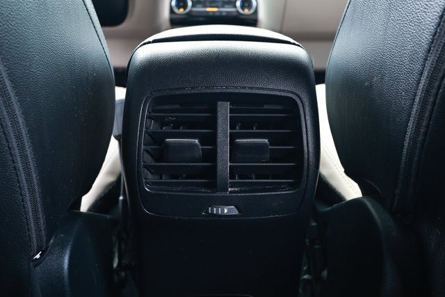 Used 2022 Ford Escape SEL w/ Technology Package FWD image 31