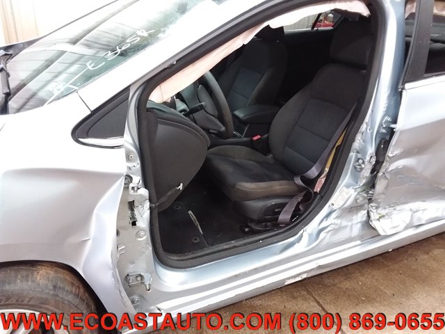 Used 2017 Chevrolet Cruze LT w/ Convenience Package FWD image 16