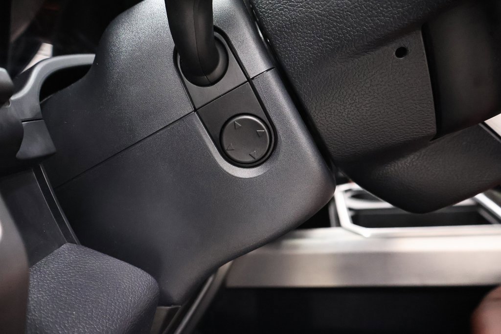 Certified 2022 Ford F450 Platinum w/ FX4 Off-Road Package image 29