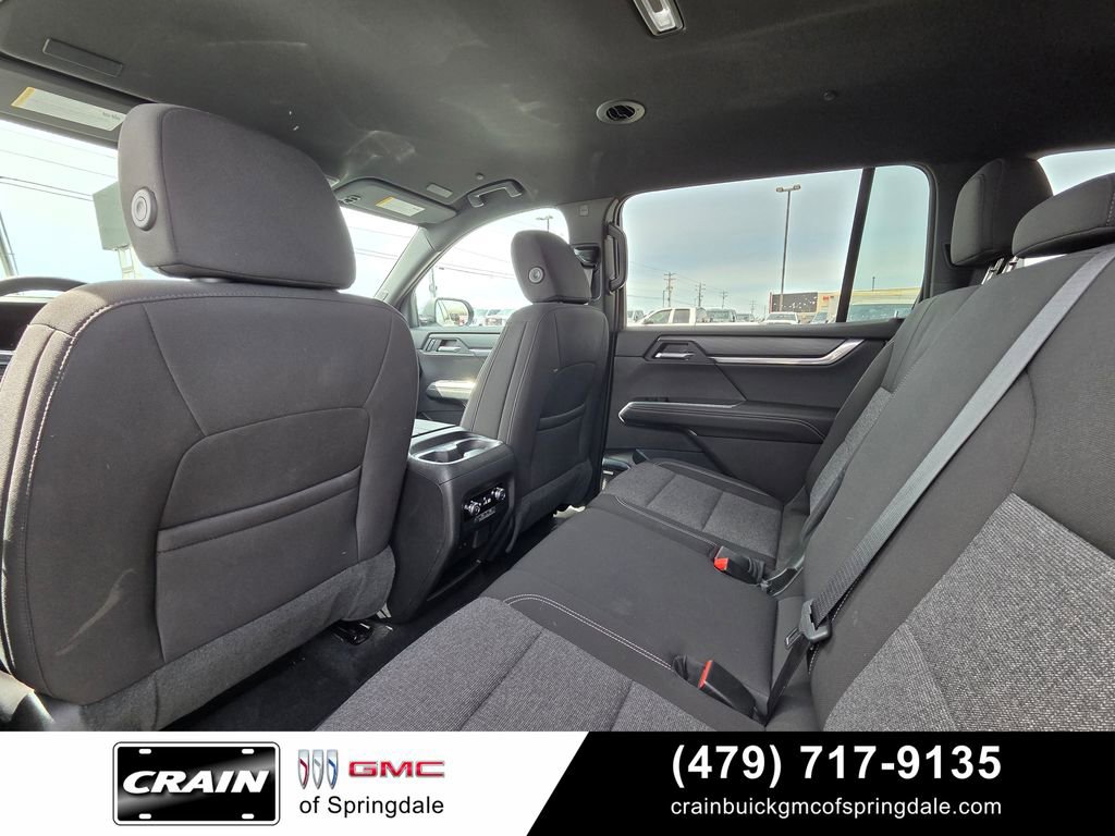 Used 2025 GMC Acadia Elevation FWD image 28