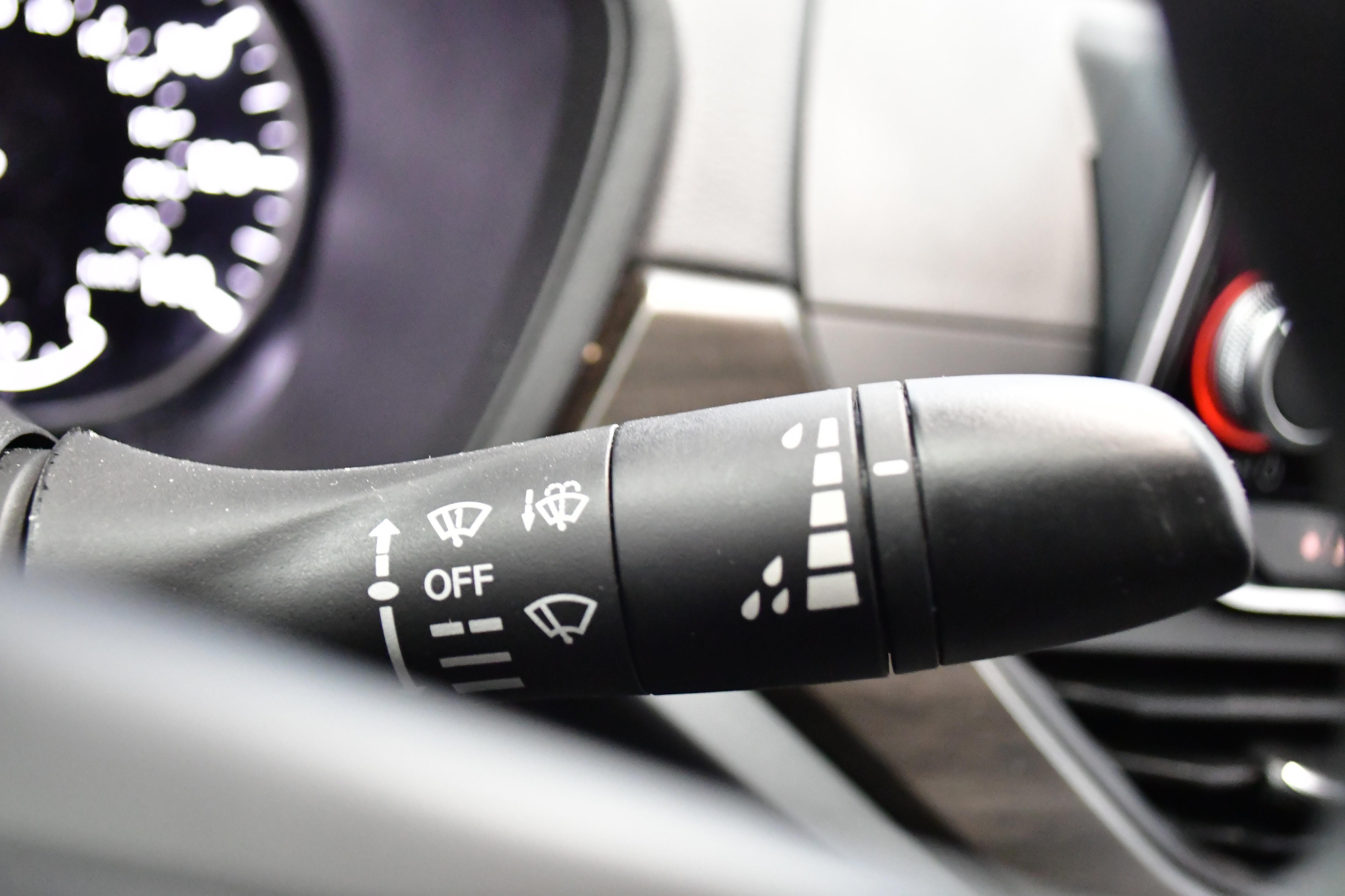 Used 2025 Nissan Altima 2.5 SV FWD image 20