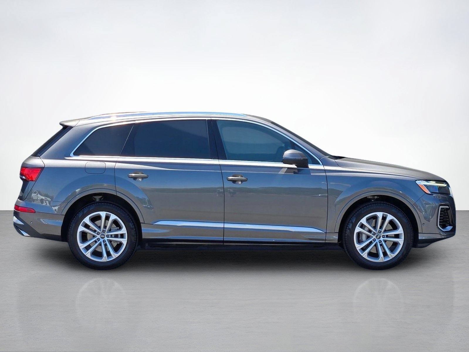 Used 2025 Audi Q7 2.0T Premium Plus AWD/4WD image 8