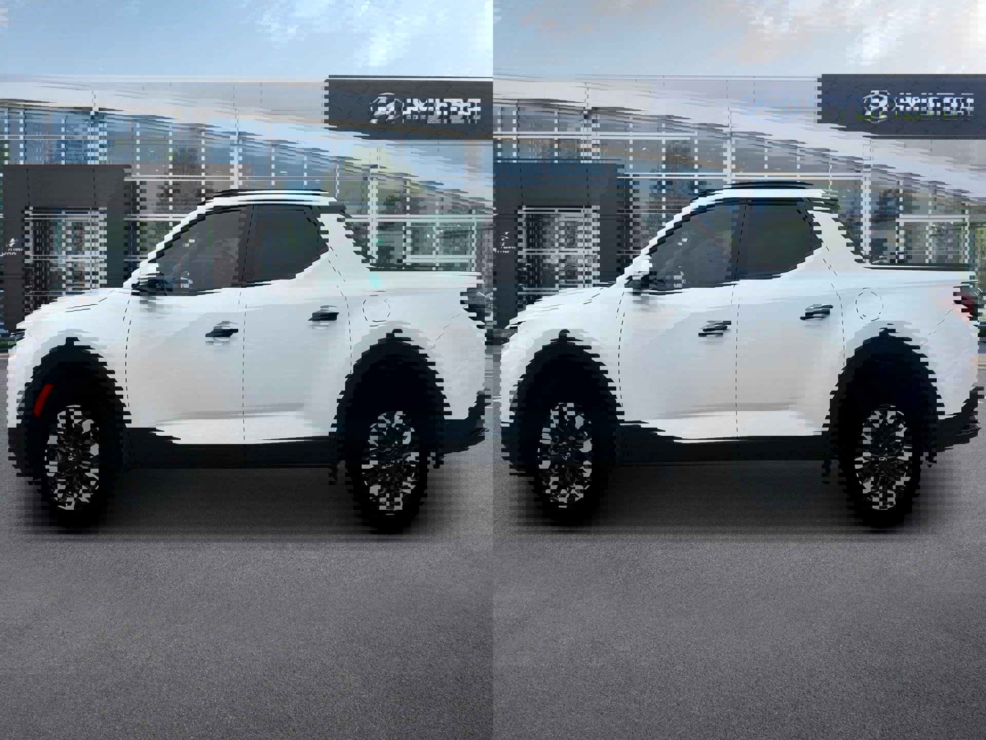 New 2025 Hyundai Santa Cruz SEL image 3