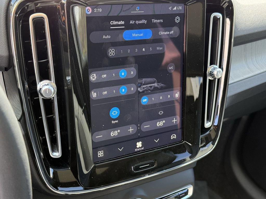 New 2026 Volvo XC40 B5 Ultra w/ Protection Package Premier image 20