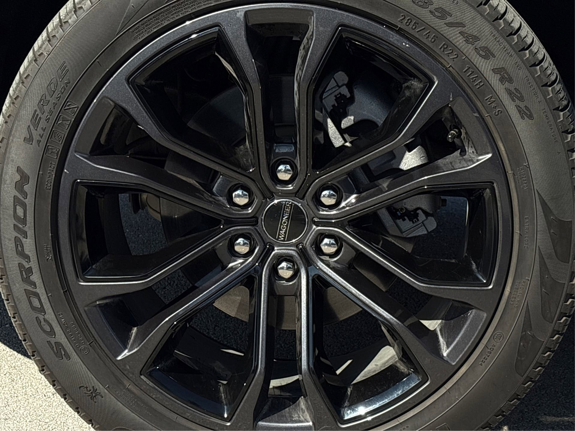 Used 2024 Jeep Grand Wagoneer Series III w/ Rear Seat Video Group 1 image 13