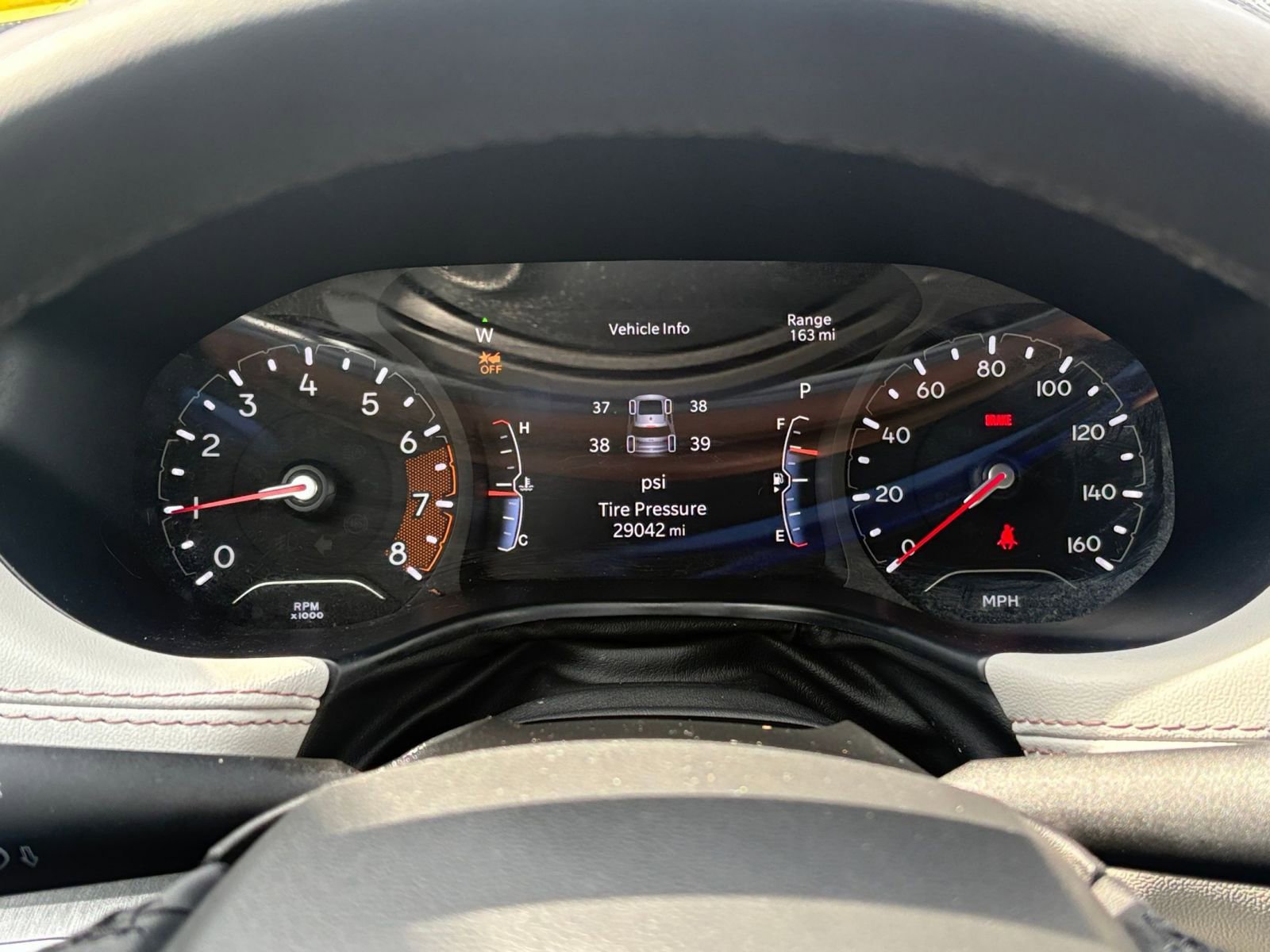 Used 2025 Jeep Compass Limited image 38