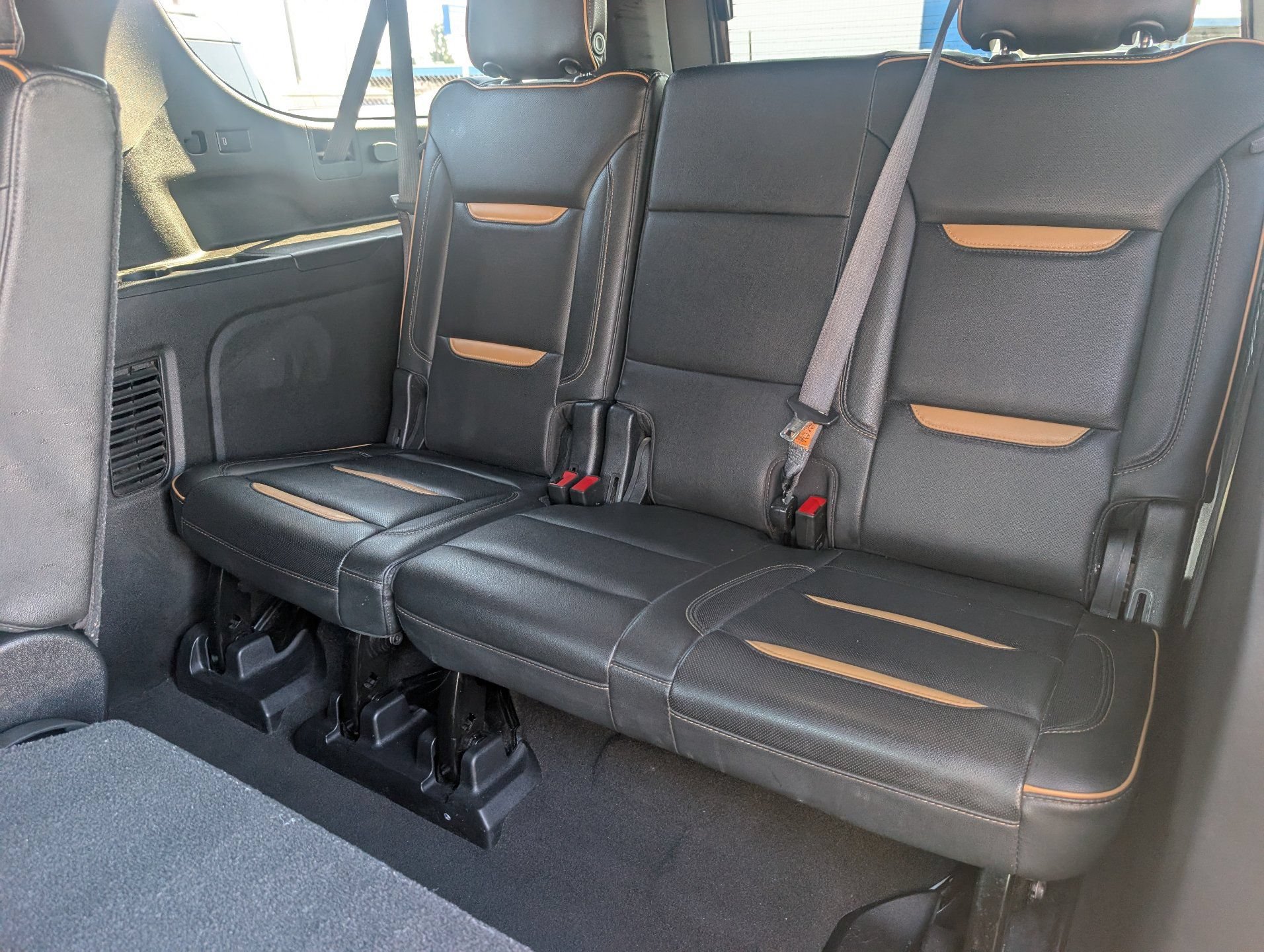 Certified 2021 GMC Yukon XL AT4 AWD/4WD image 16