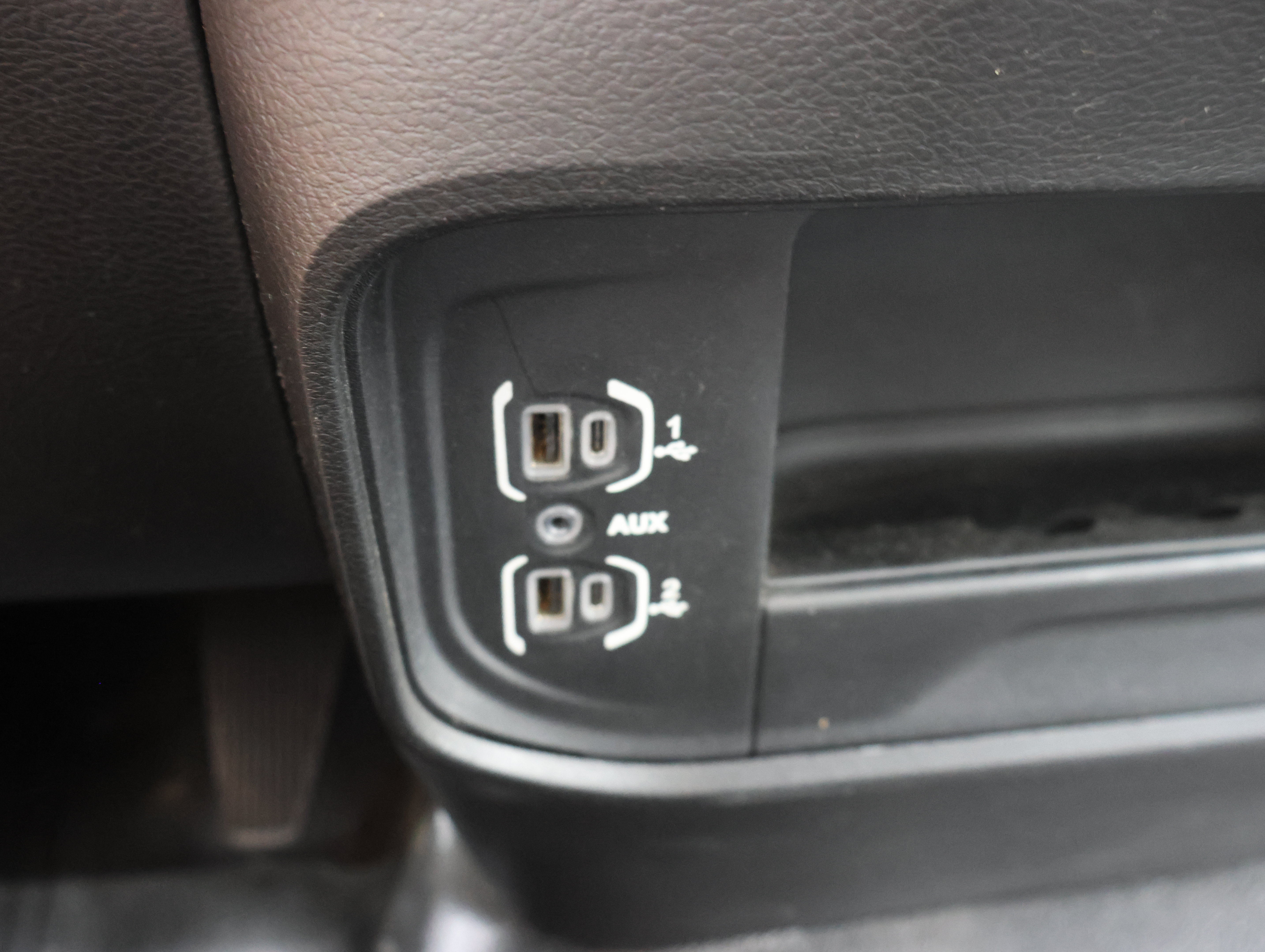 Used 2019 RAM 3500 Tradesman w/ Chrome Appearance Group AWD/4WD image 39