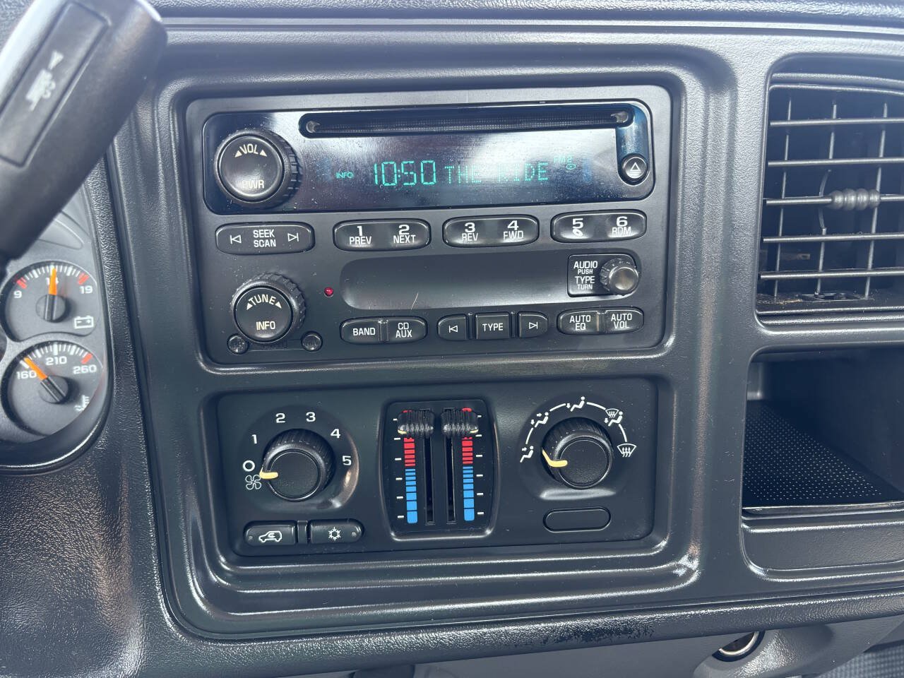 Used 2006 Chevrolet Silverado 1500 W/T RWD image 12
