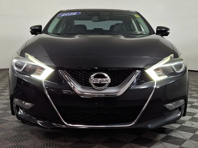 Used 2016 Nissan Maxima Platinum w/ Interior Lighting Package FWD image 5